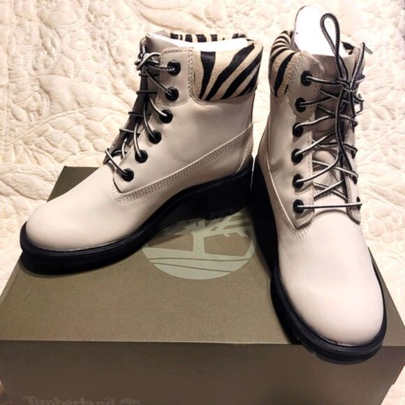 Timberland Booties Kinsley Waterproof White Nubuck Leather Zebra Lug Sole 7 New - Picture 2 of 13